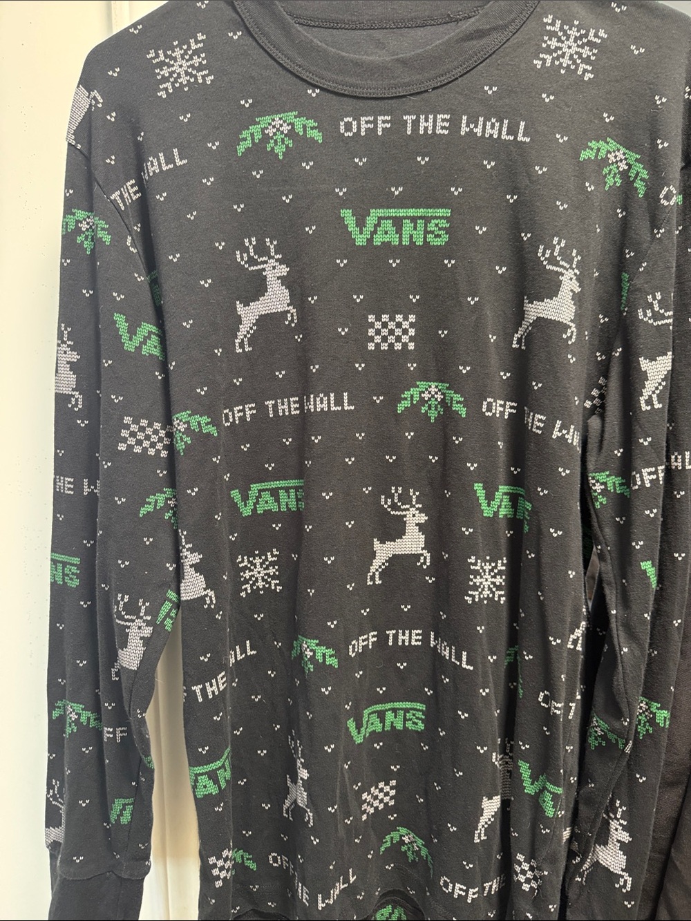 Vans Women’s Black and Green Holiday Jogger Pajama Set - 'Off The Wall'
